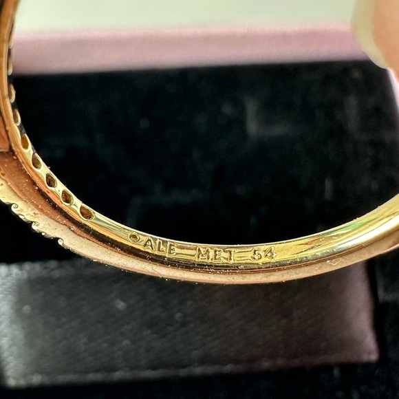 Pandora Sparkling Wish Bone - Picture 2 of 3